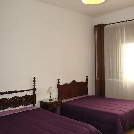 Guest house Almada 2*