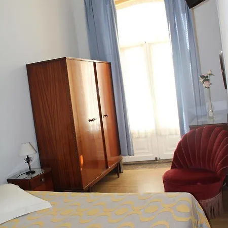 Casa de hóspedes Almada Porto