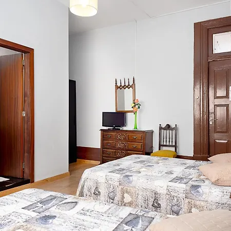 Almada Casa de hóspedes 3*