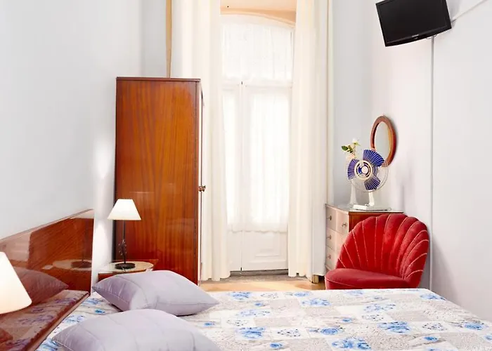 Pensión Almada Oporto