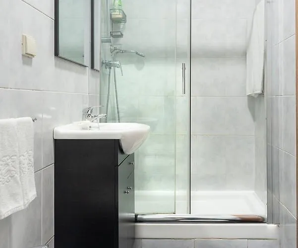 Almada Pensión Oporto