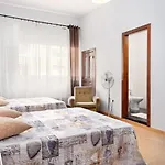 Almada Konukevi Porto